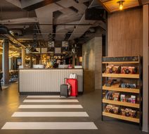 Moxy Paris Clamart Lobby