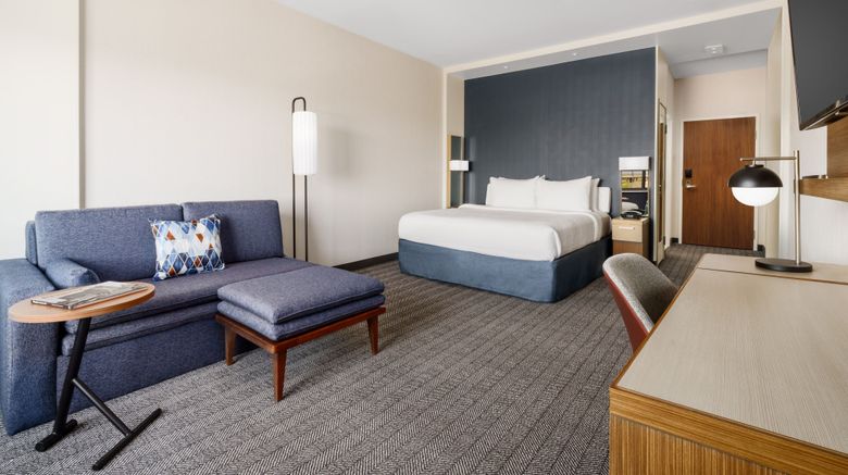 <b>Courtyard Phoenix Mesa Gateway Airport Room</b>. Images powered by <a href="https://www.leonardoworldwide.com/" title="Leonardo Worldwide" target="_blank">Leonardo</a>.