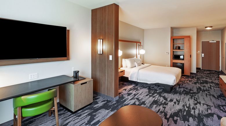 <b>Fairfield Inn & Suites by Marriott Suite</b>. Images powered by <a href="https://www.leonardoworldwide.com/" title="Leonardo Worldwide" target="_blank">Leonardo</a>.