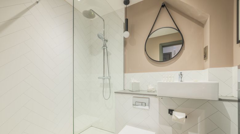 <b>Holyrood Aparthotel Room</b>. Images powered by <a href="https://www.leonardoworldwide.com/" title="Leonardo Worldwide" target="_blank">Leonardo</a>.