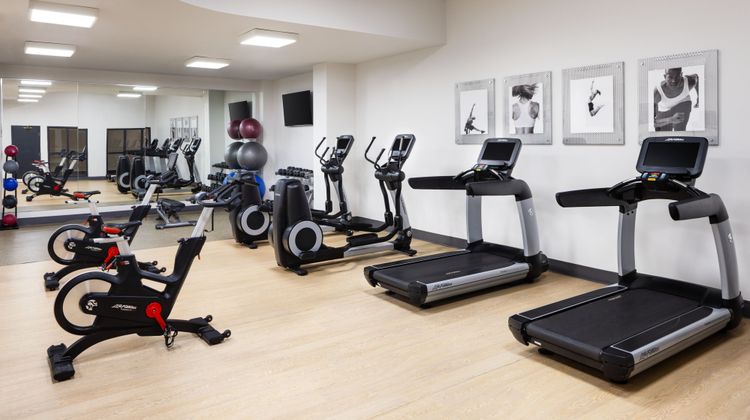 Delta Hotels Edmonton Centre Suites Recreation