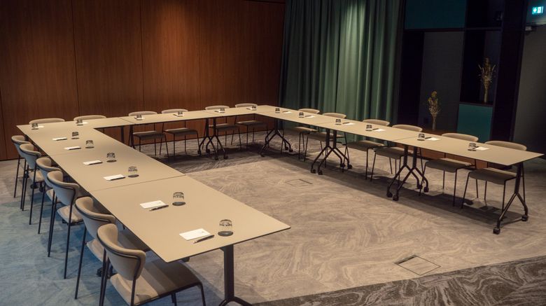 <b>Hotel Indigo Vienna Naschmarkt Meeting</b>. Images powered by <a href="https://www.leonardoworldwide.com/" title="Leonardo Worldwide" target="_blank">Leonardo</a>.