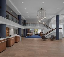 Courtyard Pittsburgh University Center Lobby