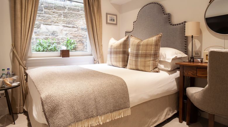 <b>The Roseate Edinburgh Room</b>. Images powered by <a href="https://www.leonardoworldwide.com/" title="Leonardo Worldwide" target="_blank">Leonardo</a>.