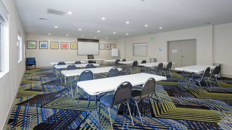 <b>Holiday Inn Express Hotel & Suites Meeting</b>. Images powered by <a href="https://www.leonardoworldwide.com/" title="Leonardo Worldwide" target="_blank">Leonardo</a>.