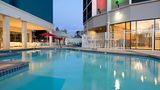 Holiday Inn Hotel Long Beach Airport Pool