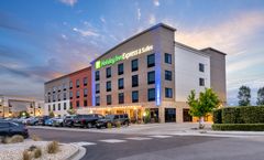 Holiday inn Express & Stes AFA Northgate