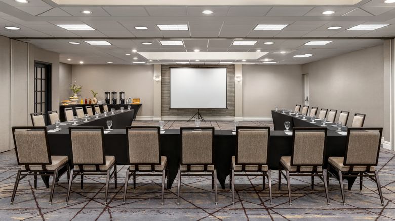 <b>Crowne Plaza Hotel Meeting</b>. Images powered by <a href="https://www.leonardoworldwide.com/" title="Leonardo Worldwide" target="_blank">Leonardo</a>.