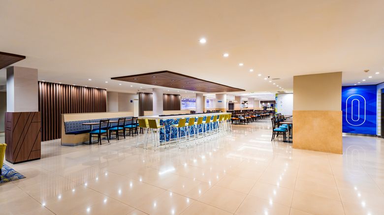 <b>Holiday Inn Express Rosario Lobby</b>. Images powered by <a href="https://www.leonardoworldwide.com/" title="Leonardo Worldwide" target="_blank">Leonardo</a>.