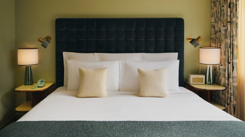<b>White City House Room</b>. Images powered by <a href="https://www.leonardoworldwide.com/" title="Leonardo Worldwide" target="_blank">Leonardo</a>.