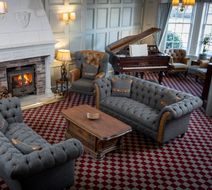 Knipoch Hotel Lobby