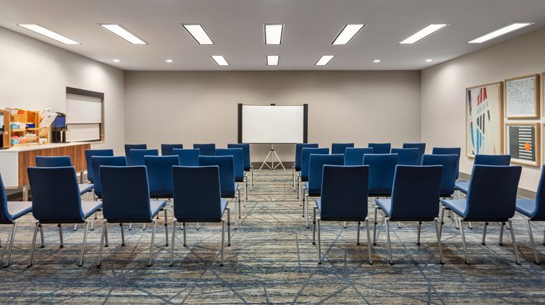 <b>Holiday Inn Express Meeting</b>. Images powered by <a href="https://www.leonardoworldwide.com/" title="Leonardo Worldwide" target="_blank">Leonardo</a>.