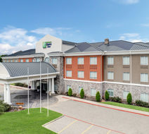 Holiday Inn Express & Suites Clute - Lak Exterior