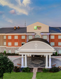 Holiday Inn Express & Suites Clute - Lak