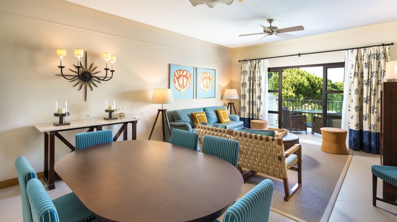 <b>Pine Cliffs Residence, Luxury Collection Room</b>. Images powered by <a href="https://www.leonardoworldwide.com/" title="Leonardo Worldwide" target="_blank">Leonardo</a>.