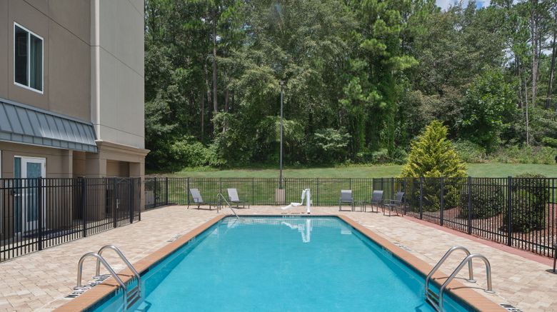 <b>Fairfield Inn & Suites Columbia NE Pool</b>. Images powered by <a href="https://www.leonardoworldwide.com/" title="Leonardo Worldwide" target="_blank">Leonardo</a>.