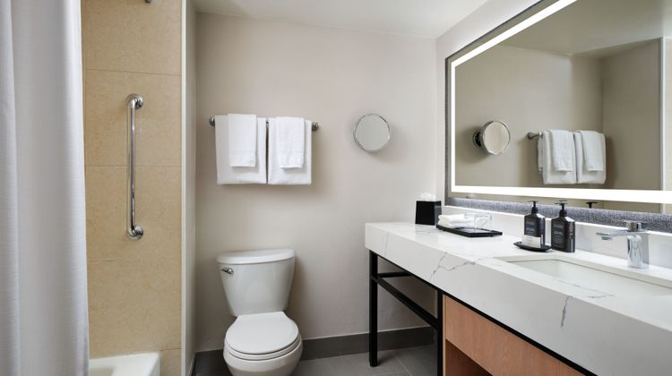 Sheraton Ontario Airport Hotel Room
