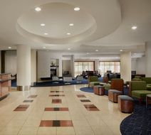Courtyard Winchester Lobby