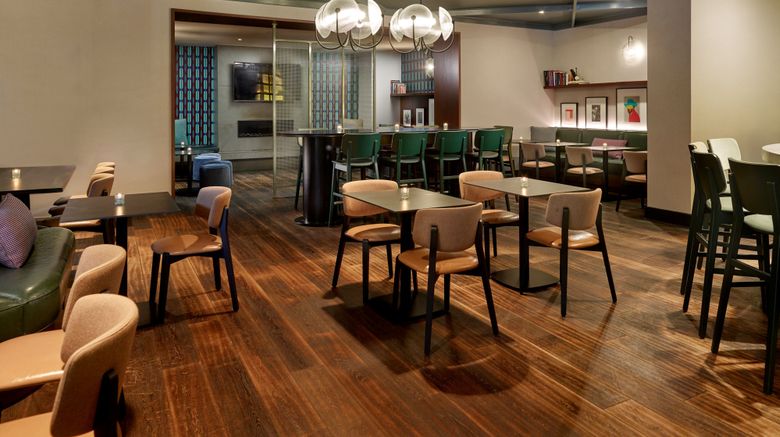 <b>Sheraton Grand Nashville Downtown Restaurant</b>. Images powered by <a href="https://www.leonardoworldwide.com/" title="Leonardo Worldwide" target="_blank">Leonardo</a>.