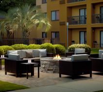 Courtyard by Marriott Macon Exterior