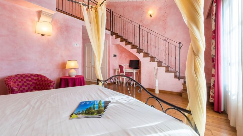 <b>Hotel Borgo di Cortefreda Suite</b>. Images powered by <a href="https://www.leonardoworldwide.com/" title="Leonardo Worldwide" target="_blank">Leonardo</a>.