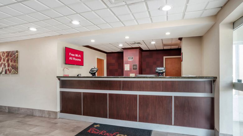 <b>Red Roof PLUS+ & Suites Vicksburg Lobby</b>. Images powered by <a href="https://www.leonardoworldwide.com/" title="Leonardo Worldwide" target="_blank">Leonardo</a>.