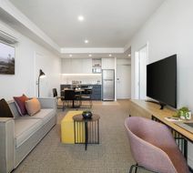 Quest Goulburn Room