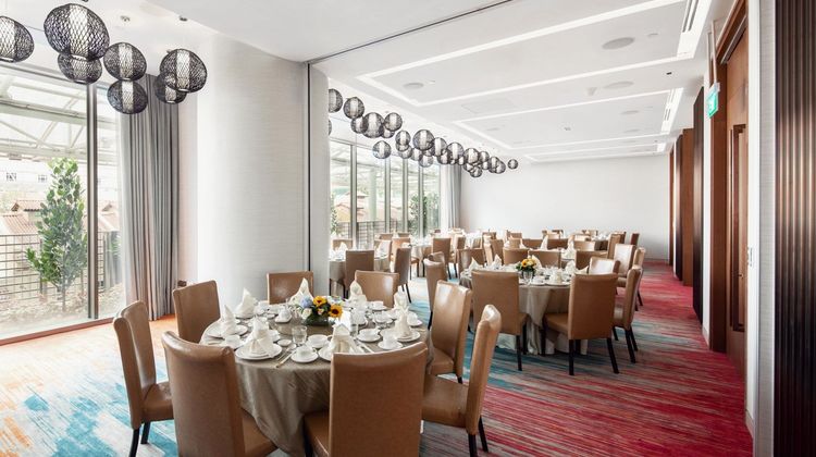 Capri by Fraser, China Square Meeting