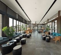 Oakwood Ha Long Lobby