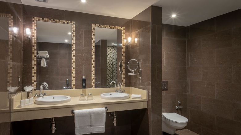 <b>Clayton Hotel Dublin Airport Room</b>. Images powered by <a href="https://www.leonardoworldwide.com/" title="Leonardo Worldwide" target="_blank">Leonardo</a>.