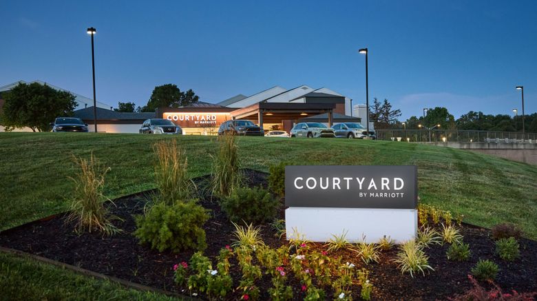 <b>Courtyard Kansas City Overland Park Exterior</b>. Images powered by <a href="https://www.leonardoworldwide.com/" title="Leonardo Worldwide" target="_blank">Leonardo</a>.