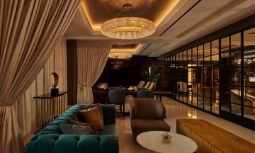 The LaSalle Chicago-Autograph Collection