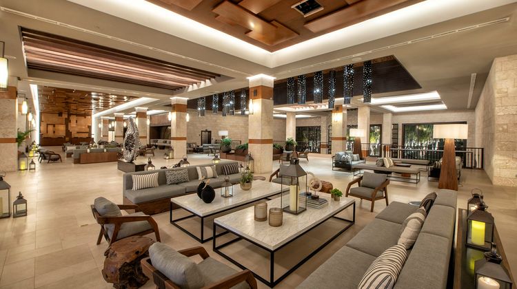 Lopesan Costa Bavaro Resort Spa & Casino Lobby