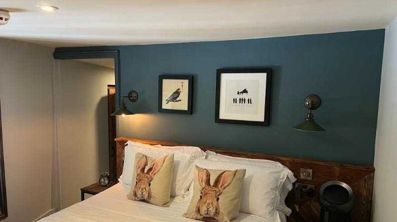 <b>Lulworth Cove Inn Room</b>. Images powered by <a href="https://www.leonardoworldwide.com/" title="Leonardo Worldwide" target="_blank">Leonardo</a>.