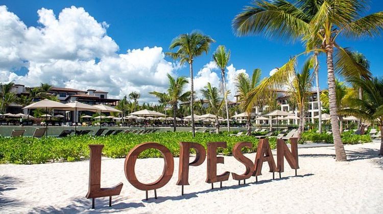 Lopesan Costa Bavaro Resort Spa & Casino Beach
