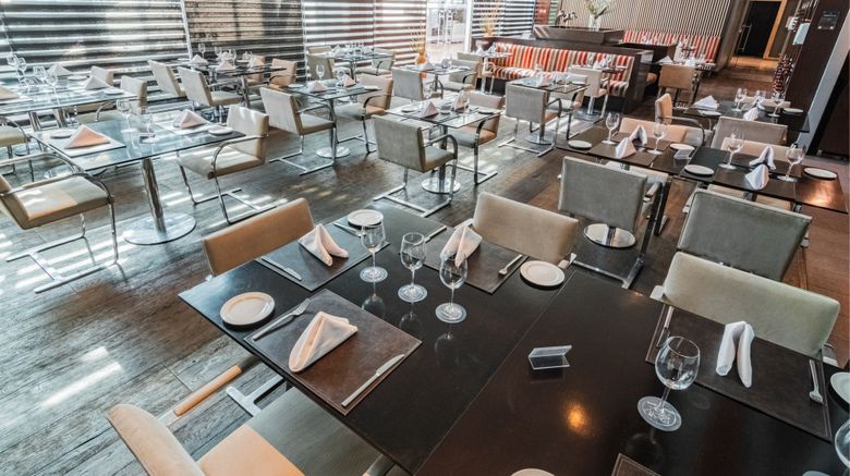 <b>Four Points by Sheraton Los Angeles Restaurant</b>. Images powered by <a href="https://www.leonardoworldwide.com/" title="Leonardo Worldwide" target="_blank">Leonardo</a>.