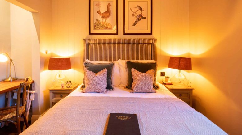 <b>The Cotswold Gateway Hotel Room</b>. Images powered by <a href="https://www.leonardoworldwide.com/" title="Leonardo Worldwide" target="_blank">Leonardo</a>.