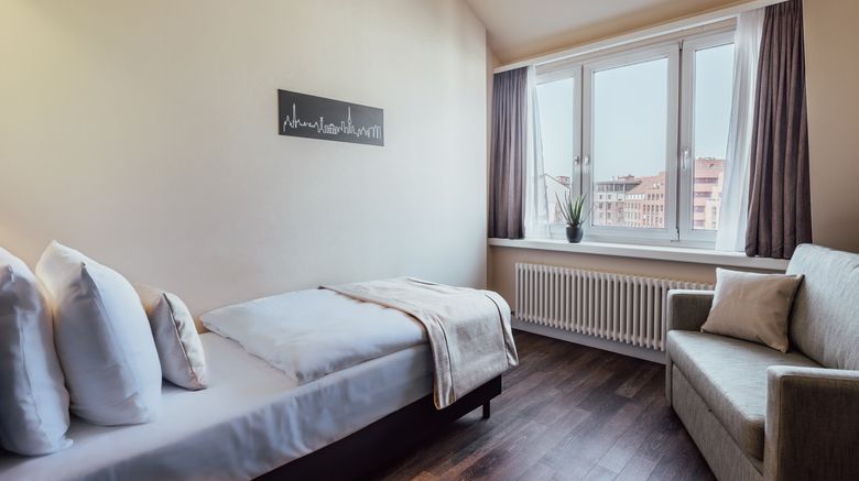 <b>Garner Hotel Berlin - Charlottenburg Room</b>. Images powered by <a href="https://www.leonardoworldwide.com/" title="Leonardo Worldwide" target="_blank">Leonardo</a>.
