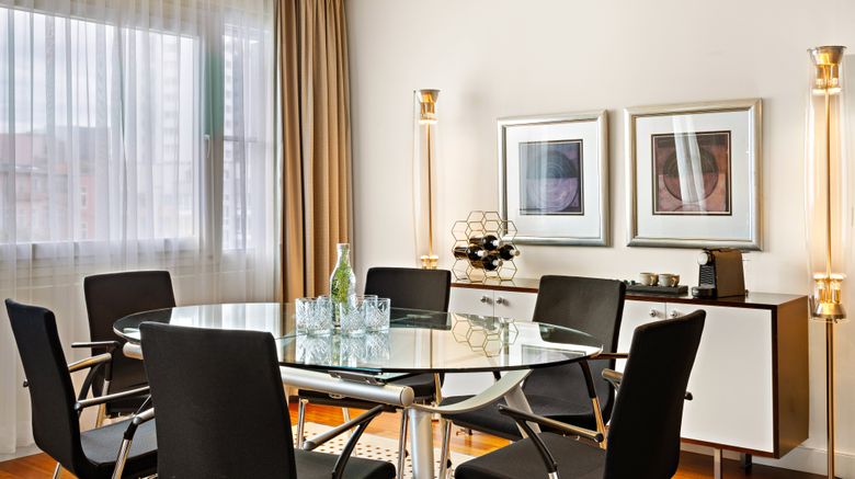 <b>Crowne Plaza Berlin City Centre Suite</b>. Images powered by <a href="https://www.leonardoworldwide.com/" title="Leonardo Worldwide" target="_blank">Leonardo</a>.