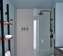 Romer House Waikiki Room