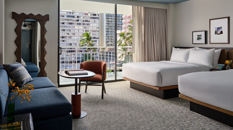 Romer House Waikiki Room