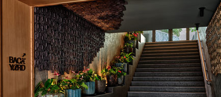 Romer House Waikiki Lobby