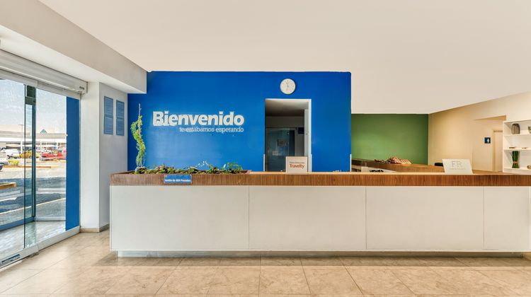 One Salina Cruz Lobby