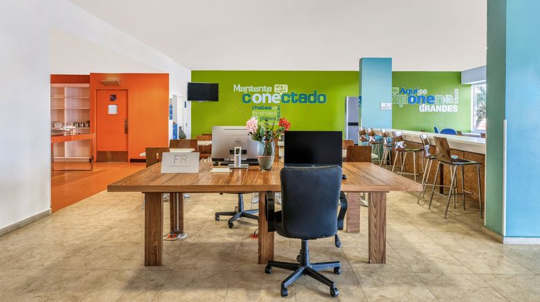 <b>One Salina Cruz Room</b>. Images powered by <a href="https://www.leonardoworldwide.com/" title="Leonardo Worldwide" target="_blank">Leonardo</a>.