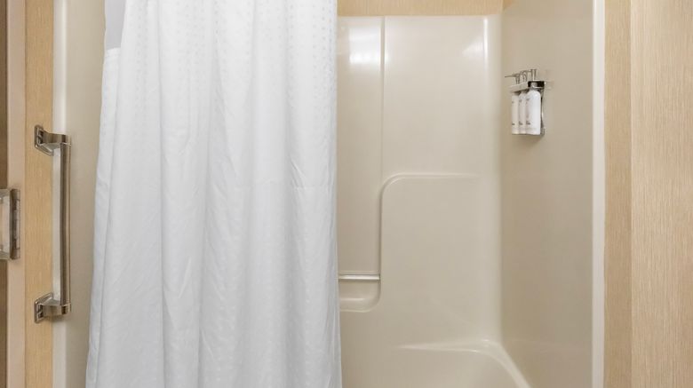 <b>Holiday Inn Express Room</b>. Images powered by <a href="https://www.leonardoworldwide.com/" title="Leonardo Worldwide" target="_blank">Leonardo</a>.