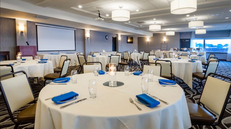 <b>Crowne Plaza Niagara Falls Ballroom</b>. Images powered by <a href="https://www.leonardoworldwide.com/" title="Leonardo Worldwide" target="_blank">Leonardo</a>.