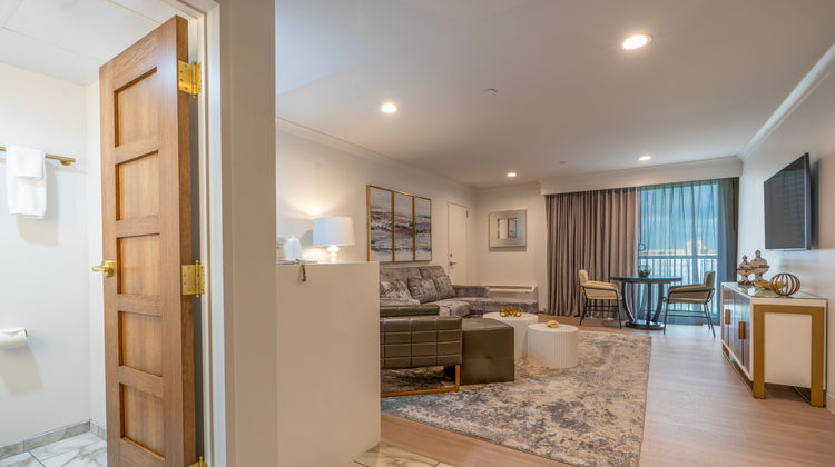 Holiday Inn New Orleans-Downtown Suite