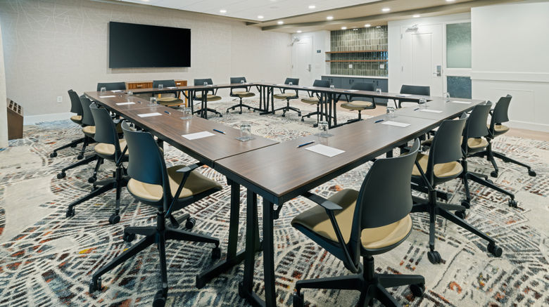 <b>Hotel Indigo Asheville Meeting</b>. Images powered by <a href="https://www.leonardoworldwide.com/" title="Leonardo Worldwide" target="_blank">Leonardo</a>.