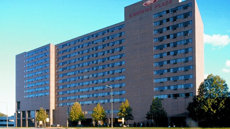 <b>Crowne Plaza Hotel Minneapolis Intl Arpt Exterior</b>. Images powered by <a href="https://www.leonardoworldwide.com/" title="Leonardo Worldwide" target="_blank">Leonardo</a>.