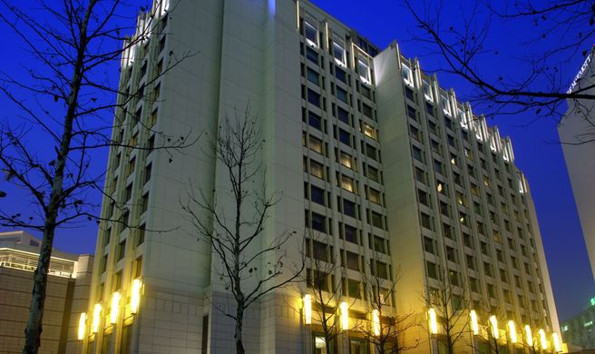 The Ritz-Carlton Beijing Exterior